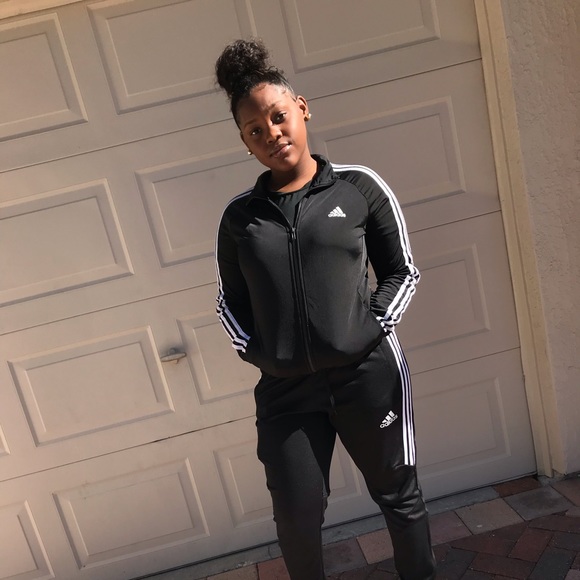 alyssalesesne